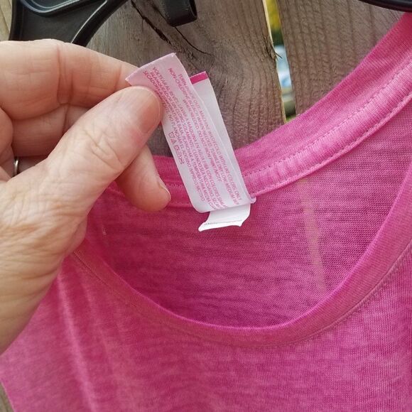 Tank Top Bright Pink Love Heart w/Stars Medium 7/9 Juniors - Picture 9 of 10